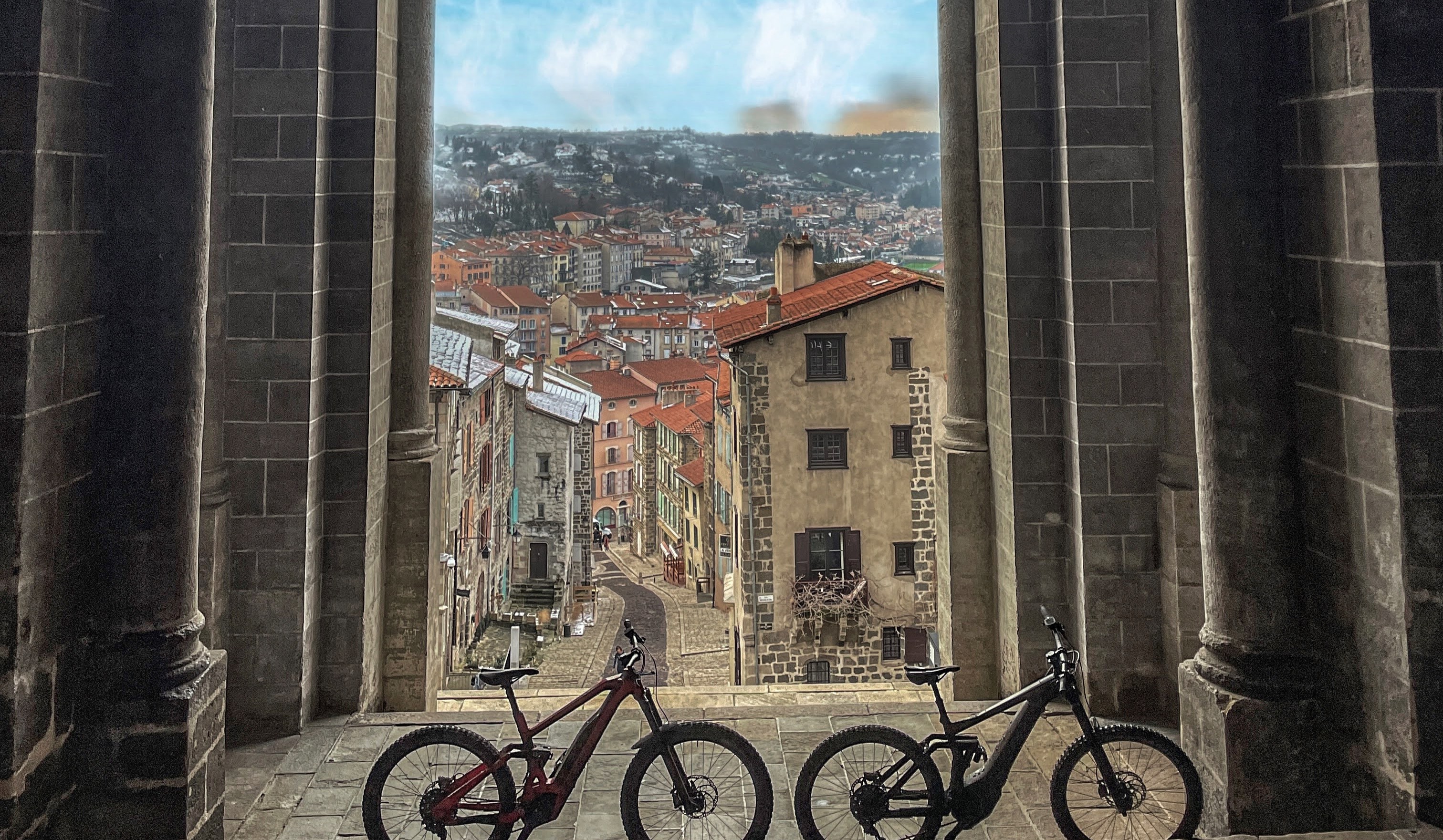 Balade Grand Tour du Puy-en-Velay en vélo électrique avec GUIDE